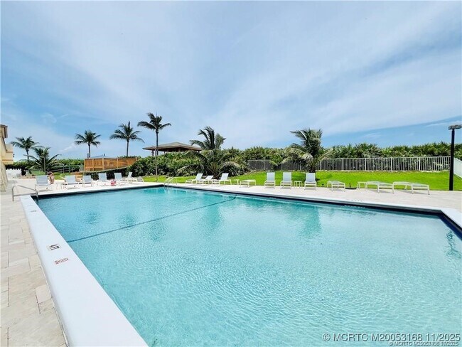 Building Photo - 10680 S Ocean Dr