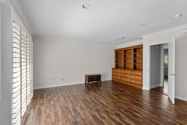 Building Photo - Welcome to this Beautiful Ranch-Style Home...