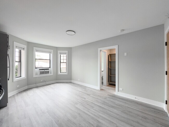 Building Photo - 369 Hazel Ave
