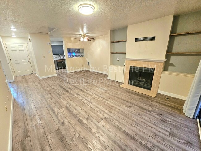 Building Photo - 603 SE 148th Ave