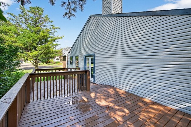 Building Photo - Charming 3-Bedroom Home in a Peaceful Neig...