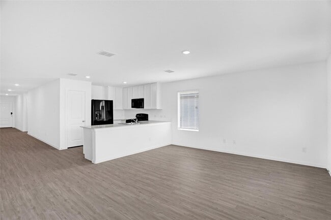 Building Photo - 818 Ginkgo Wy