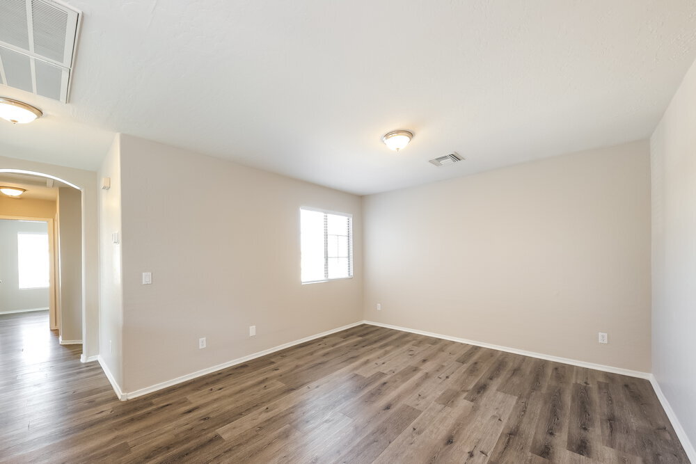 Building Photo - 11427 W Yuma St