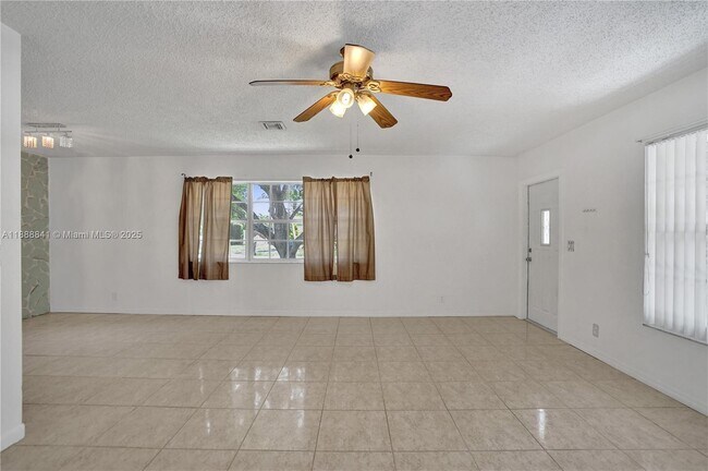 Building Photo - 6540 McKinley St