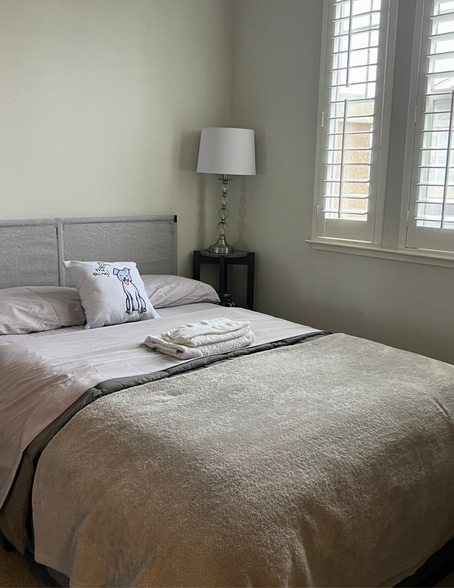 Building Photo - 1596 Tucker St