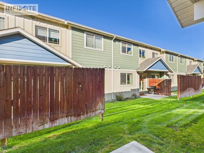Building Photo - Refinished 3 Bedroom Off Of Durston