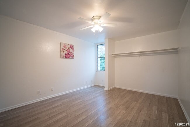 Building Photo - This 2 bedroom, 1 bathroom unit is on the 2nd story in the Makaha Valley Plantation condos. It is...