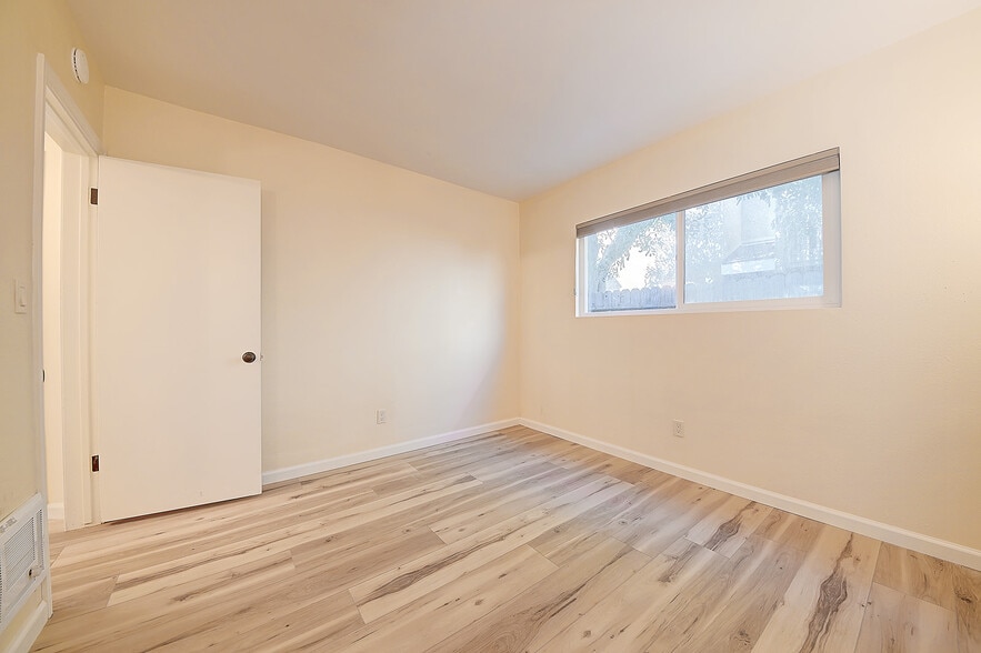 2nd Bedroom - 338 Orizaba Ave