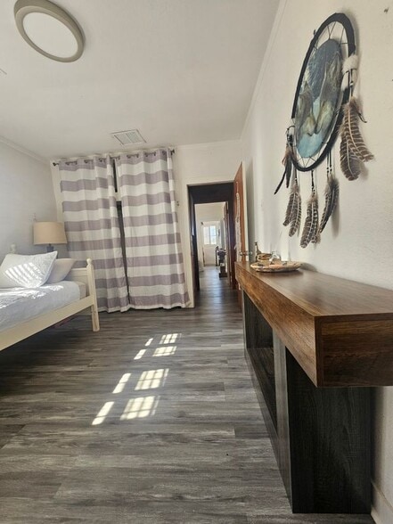 Building Photo - 12753 E Ave V 14