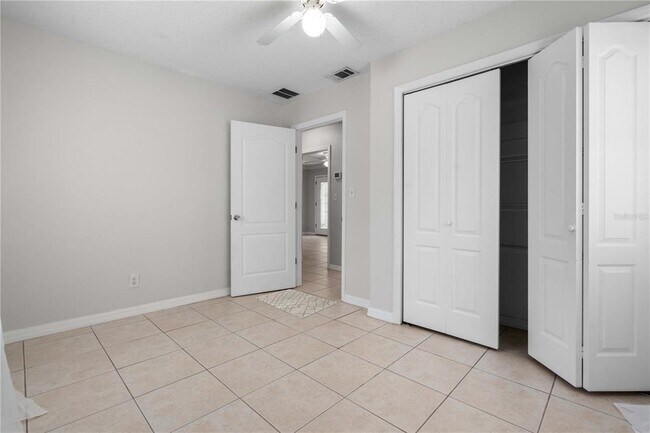 Building Photo - 3606 W Royal Palm Cir