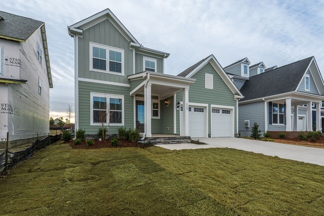Primary Photo - Gorgeous 4+ Bedroom Home in 12 Oaks