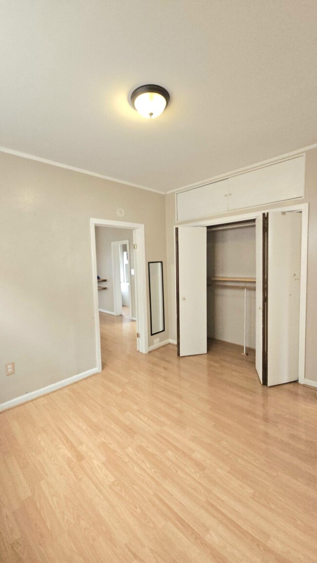 Building Photo - 6808 Smith Ave