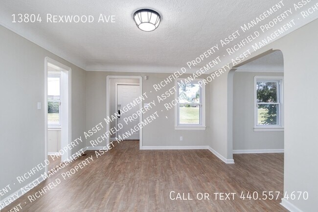 Building Photo - 13804 Rexwood Ave