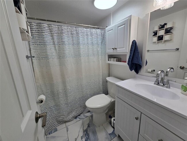 Building Photo - 19505 Quesada Ave