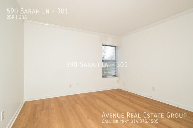 Building Photo - 590 Sarah Ln