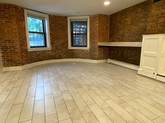 Building Photo - 482 Columbus Ave