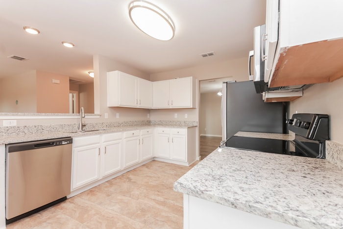 Building Photo - 1304 Cyprus Dr