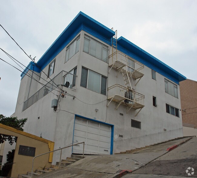 Building Photo - 685 48th Ave