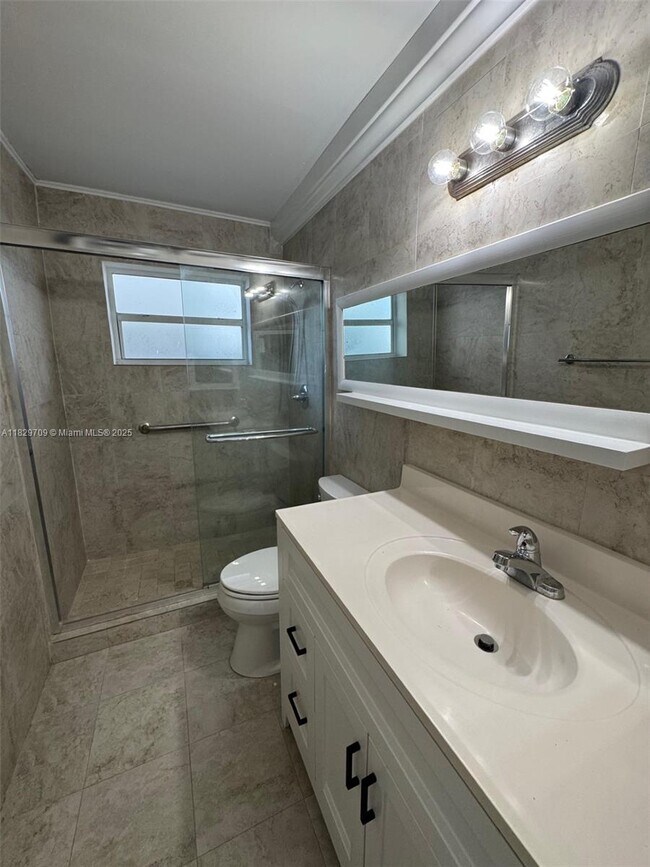 Building Photo - 8040 Tatum Waterway Dr