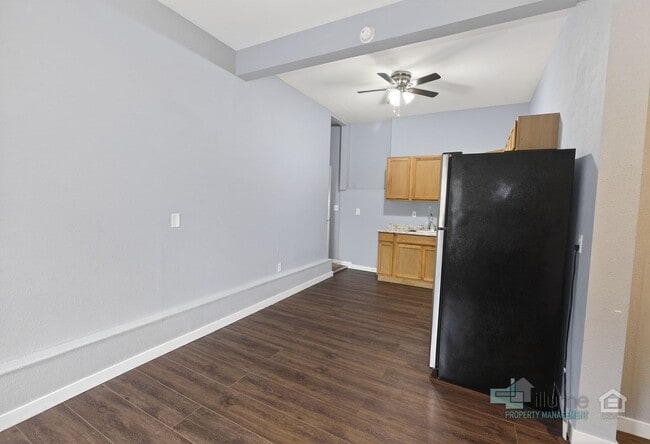 Building Photo - 1-Bed/1-Bath Cozy Living in the Heart of Sandy