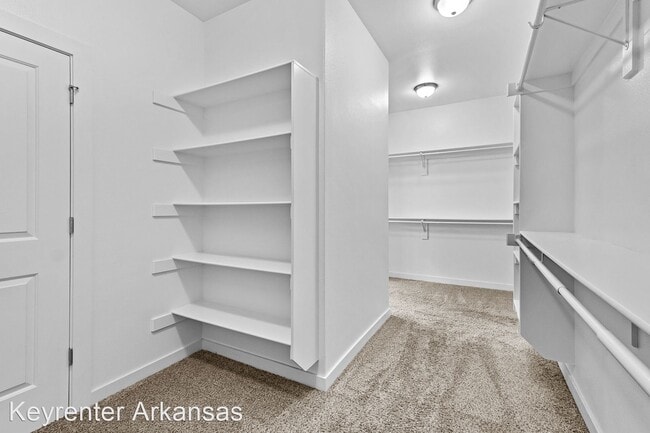 Building Photo - 4 br, 2 bath House - 206 Monroe St