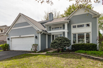 Building Photo - 690 Greenview Ln