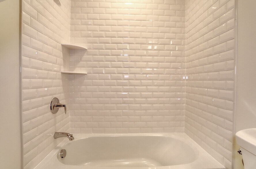 Building Photo - 22 Silent Nest Way