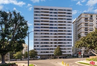 Building Photo - 10551 Wilshire Blvd