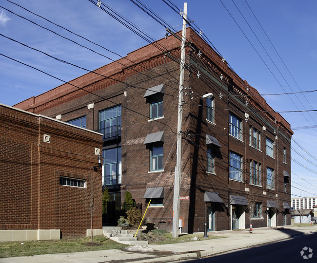 Building Photo - Chesapeake Lofts