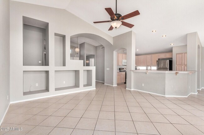 Building Photo - 6769 W Monona Dr