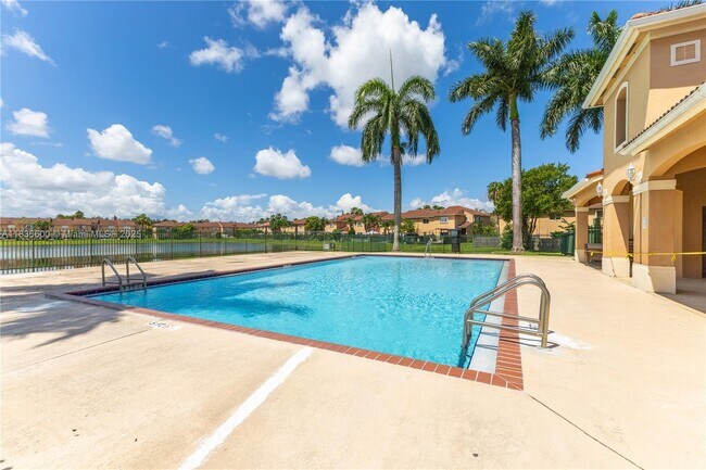 Building Photo - 942 SW 147th Ct