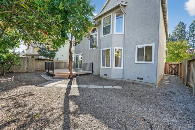 Building Photo - 206 Bridgewater Cir