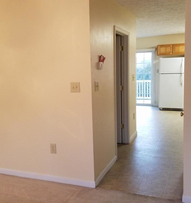 Building Photo - 78 Pinnacle Ln