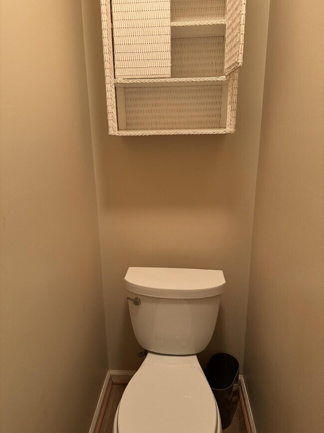 Building Photo - Charming 3-Bedroom, 2-Bathroom Home for Rent – Perfect for Comfortable Living!