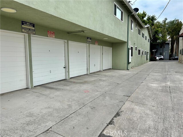 Building Photo - 939 E Appleton St