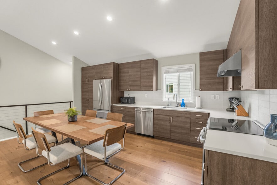 Building Photo - 1703 SE 176th Ave