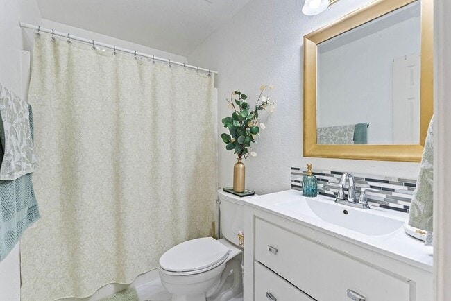 Building Photo - 3409 SW Picasso Blvd