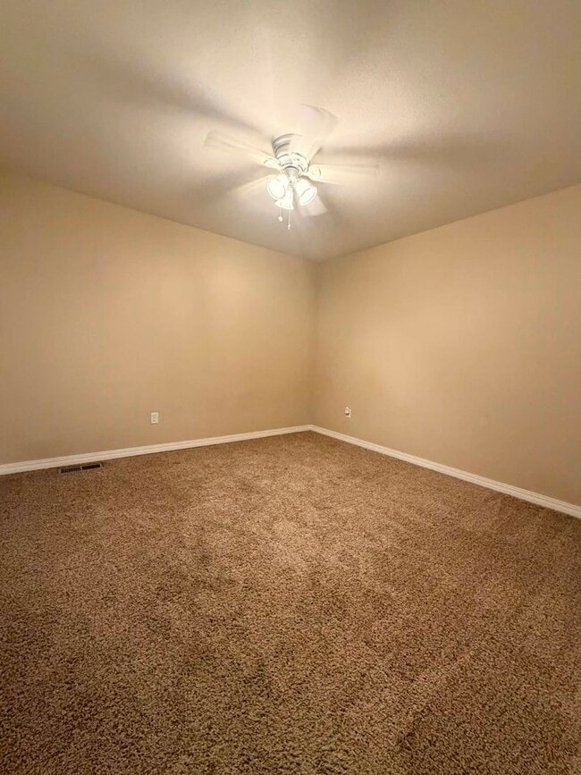 Building Photo - MOVE IN SPECIAL: HALF OFF FIRST MONTH RENT!! BEAUTIFUL 4 BEDROOMS/ 2.5 BATHROOMS ON 1 FULL ACRE I...