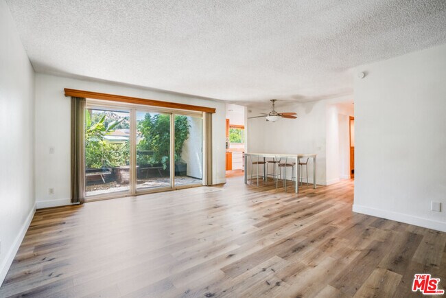 Building Photo - 4612 Park Granada