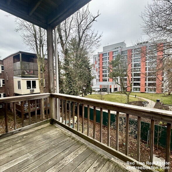 Building Photo - 10 Dwight St