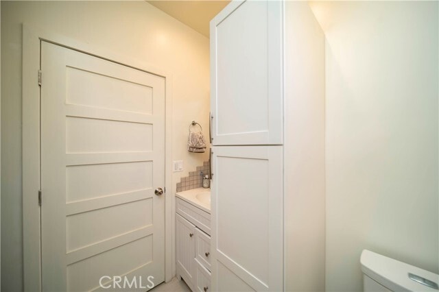 Building Photo - 8135 Noble Ave