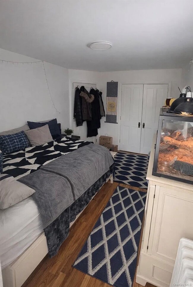 Building Photo - 49 Gladys St