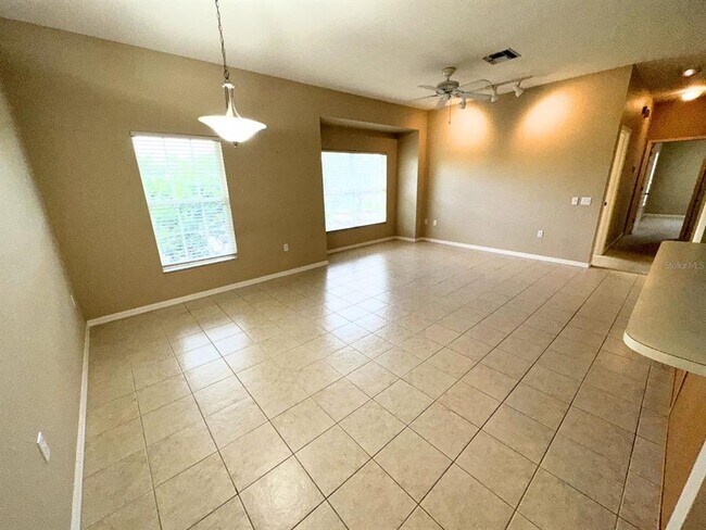 Building Photo - 905 Eagle Pond Dr