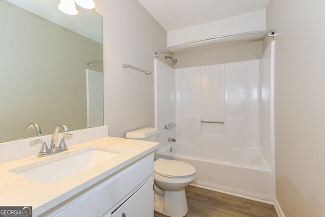Building Photo - 3230 Revere Cir