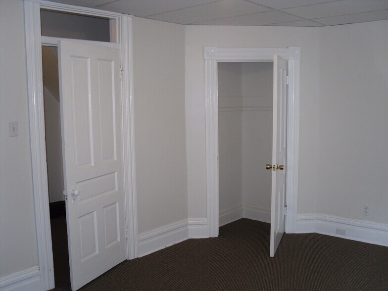 Building Photo - 3110 Niagara St