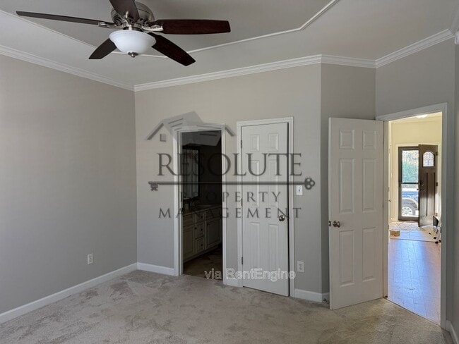 Building Photo - 303 Sugar Maple Ave