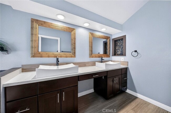 Building Photo - 3355 Sterling Dr