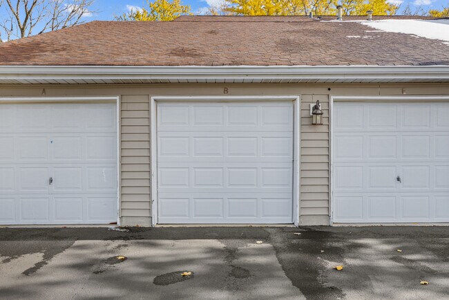 Building Photo - 96 Gant Cir