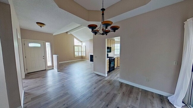 Building Photo - 806 S Sapphire Ln