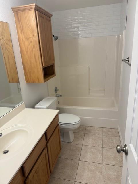 Building Photo - 5102 Roxbury Way